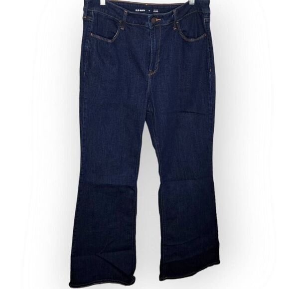 Old Navy Women's High-Waisted Wow Flare Jeans in Dark Wash size 12 - Picture 2 of 8